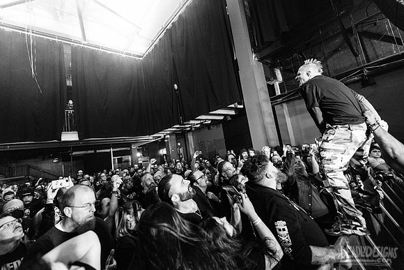 KMFDM