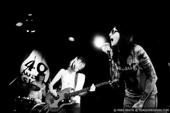The Coathangers