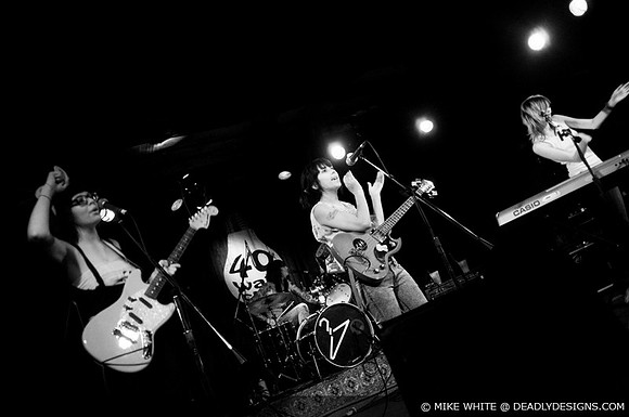 The Coathangers