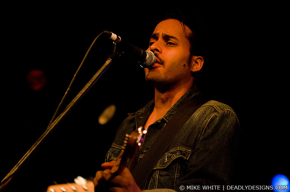 Twin Shadow