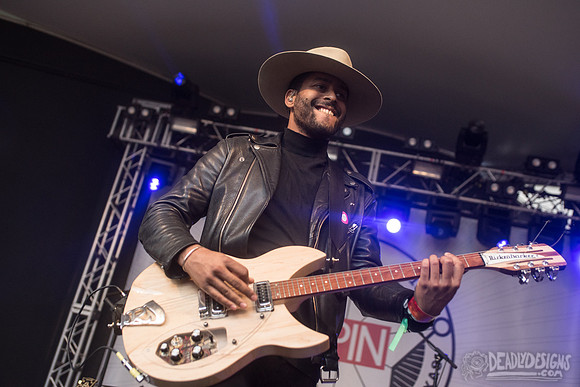 Twin Shadow