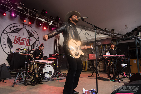 Twin Shadow