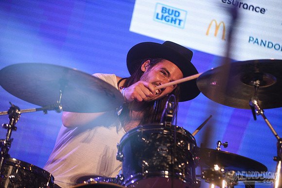 Grizfolk