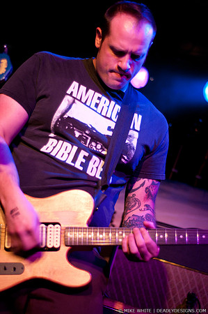 Josh Roberts & the Hinges