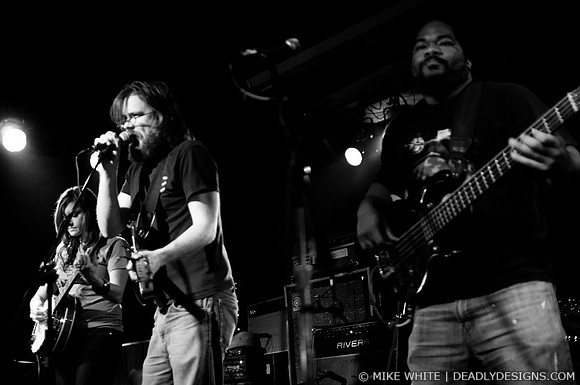 Josh Roberts & the Hinges