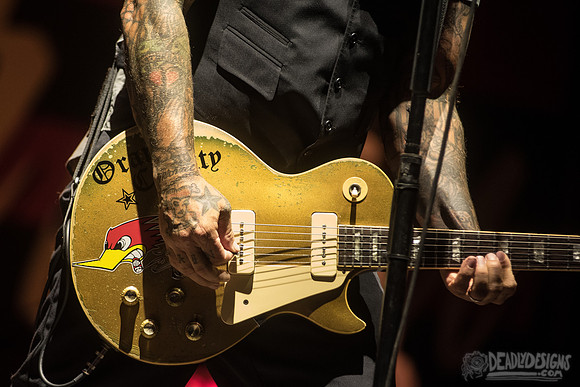 Social Distortion