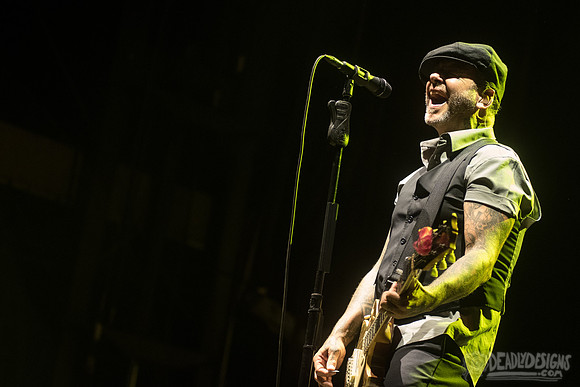 Social Distortion
