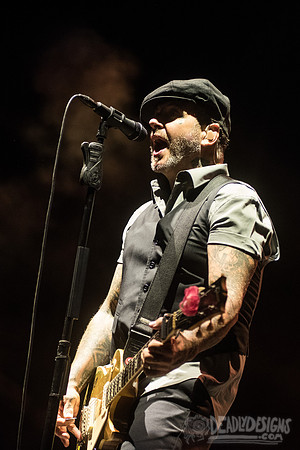 Social Distortion