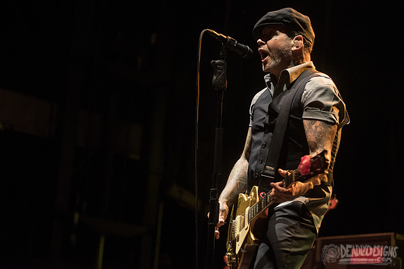 Social Distortion