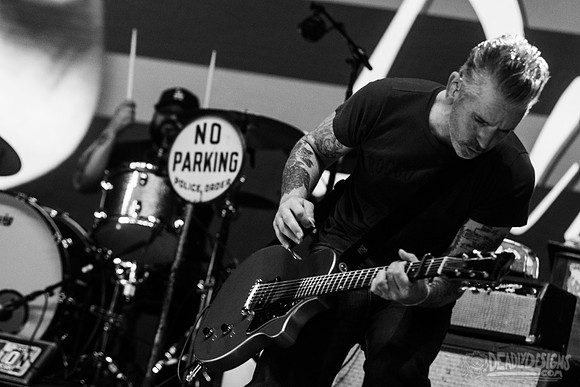 Social Distortion