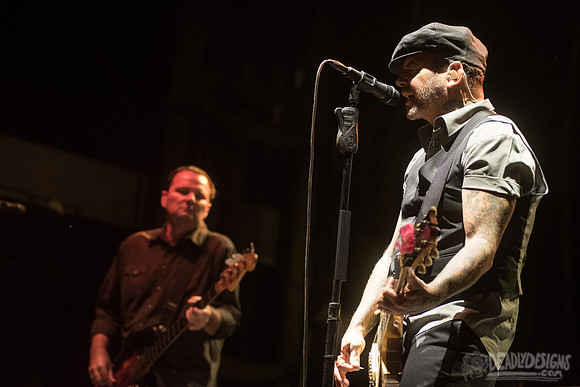 Social Distortion