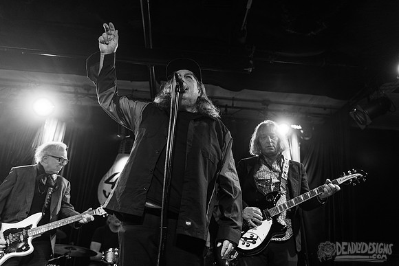 Kevn Kinney, Mitch Easter, Mike Mills, Peter Buck, Lenny Kaye, and Scott McCaughey