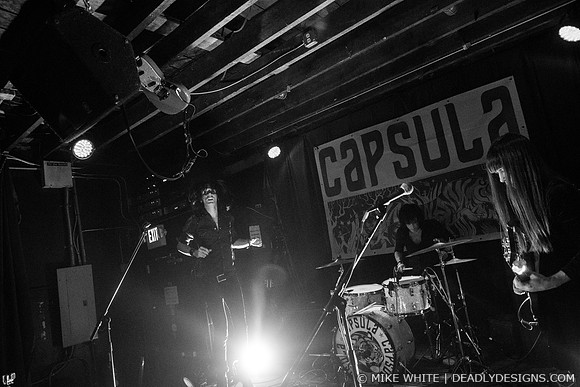 Capsula