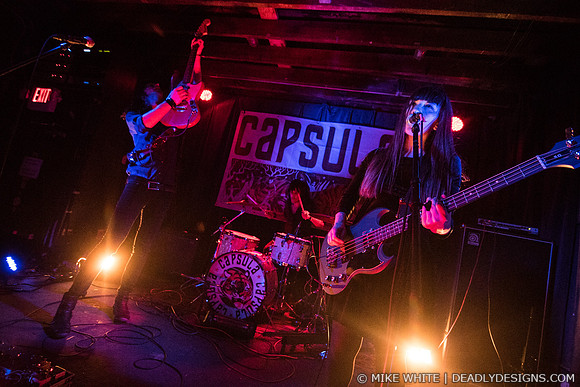 Capsula