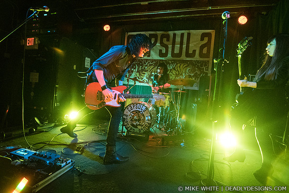 Capsula