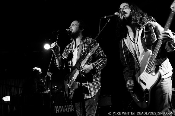 J. Roddy Walston & the Business