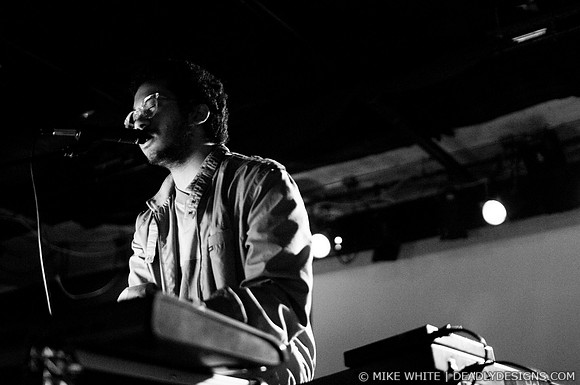 Toro Y Moi