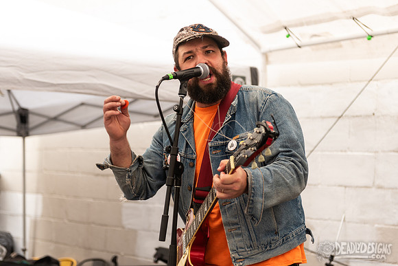 Lee Bains III + The Glory Fires