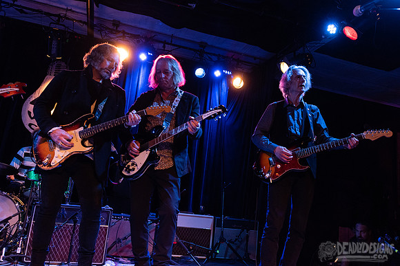 Mike Mills, Peter Buck, Rich Robinson, and Lenny Kaye