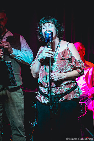 Mary & The Hot Hotty-Hots (by Nicole Rae Minish)