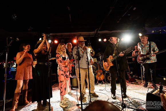 Kevn Kinney (with Peter Buck)