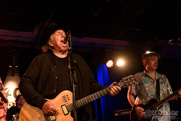 Kevn Kinney (with Peter Buck)