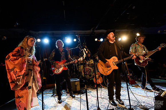 Kevn Kinney (with Peter Buck)