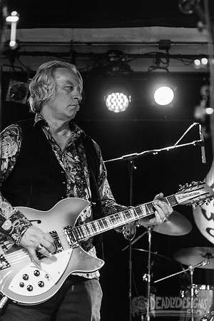 Kevn Kinney (with Peter Buck)