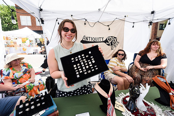 Artist Marketplace