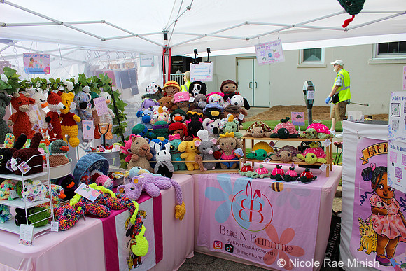 Artist Marketplace (Nicole Rae Minish)
