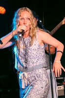 Frute (Nicole Rae Minish)