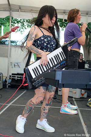 Full On Monet (Nicole Rae Minish)