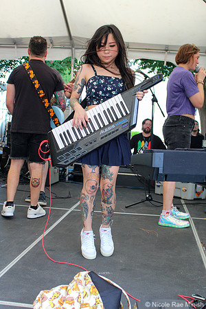 Full On Monet (Nicole Rae Minish)
