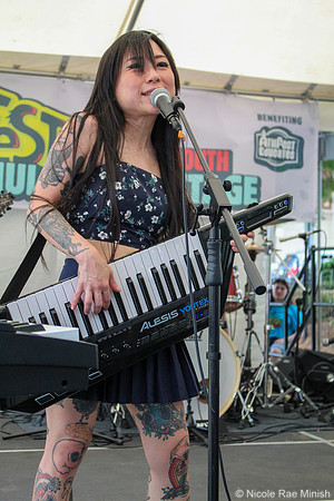 Full On Monet (Nicole Rae Minish)