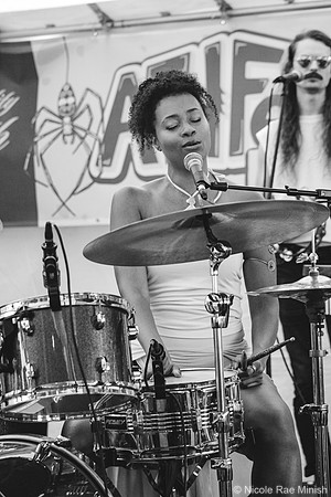Drí and the Violence (Nicole Rae Minish)
