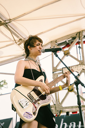 Viv and The Things (Nicole Allario)