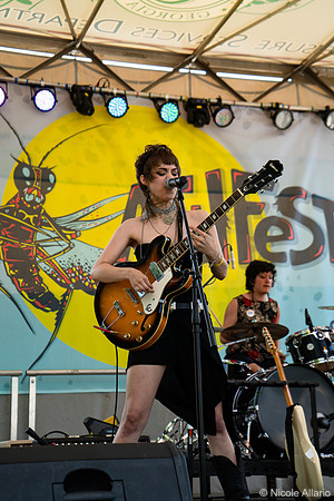 Viv and The Things (Nicole Allario)