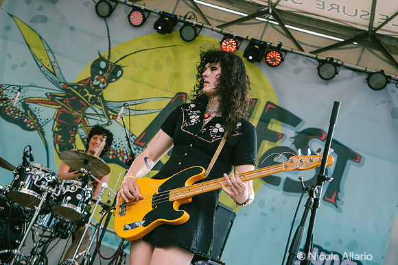 Viv and The Things (Nicole Allario)