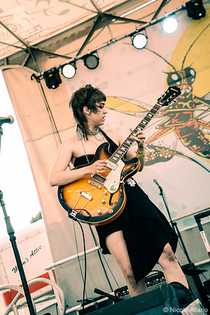 Viv and The Things (Nicole Allario)