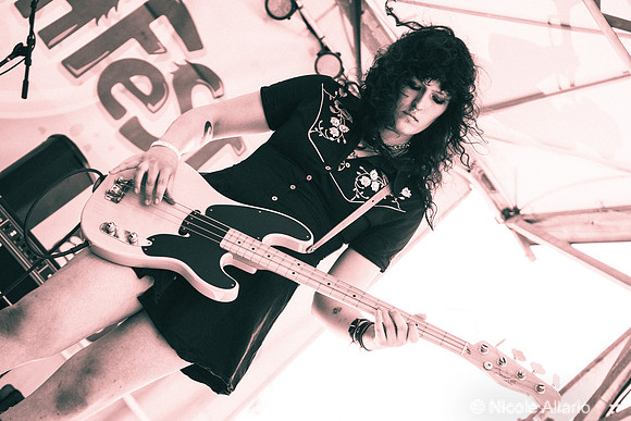 Viv and The Things (Nicole Allario)