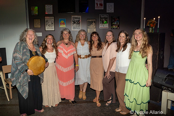 Priestess Choir (Nicole Allario)