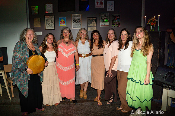 Priestess Choir (Nicole Allario)