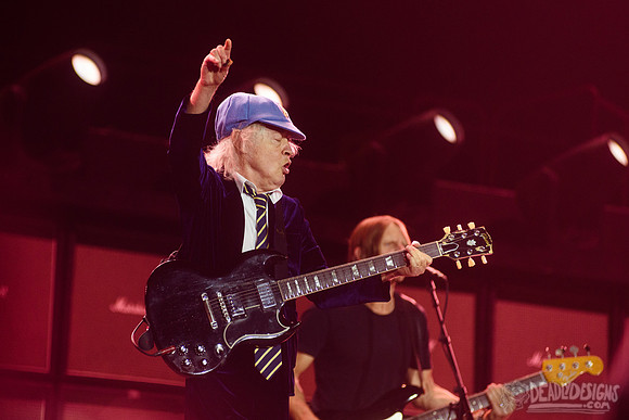AC/DC
