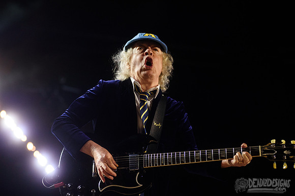 AC/DC