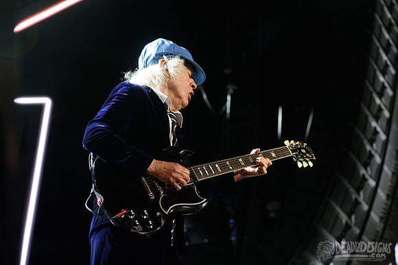 AC/DC