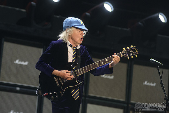AC/DC