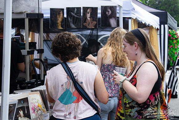 Artist Market (by Nicole Allario)