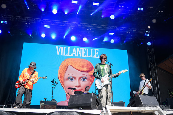 Villanelle