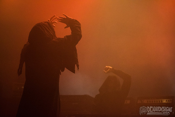 Sunn O)))
