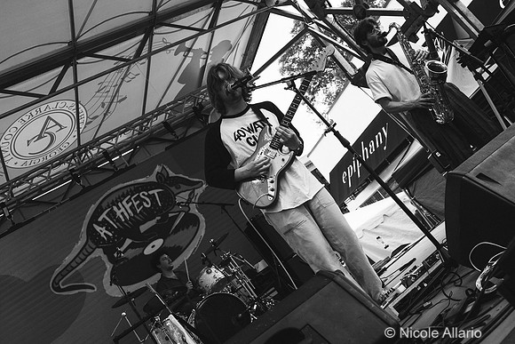 Wim Tapley & The Cannons (by Nicole Allario)